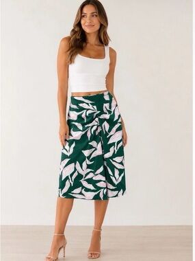 Nine West Midi Skirt Womens Large Green Pink Leaf Print Ruched Detail Side Zip